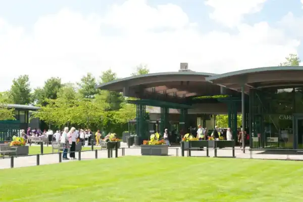 New York Botanical Garden, Bedford Park