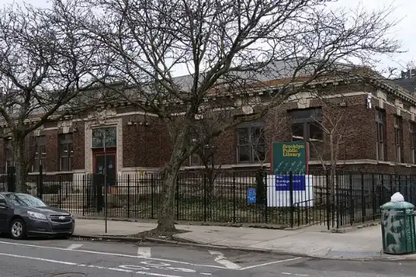 Saratoga Library, Ocean Hill