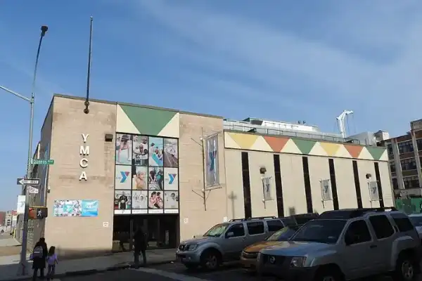 Long Island City YMCA, Long Island City