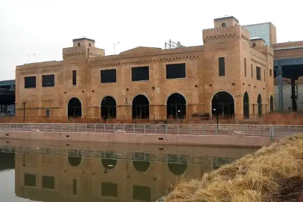 Stadium Tennis Center at Mill Pond Park, Concourse