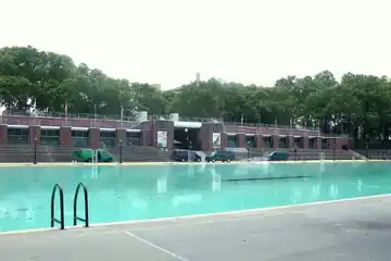 Astoria Pool